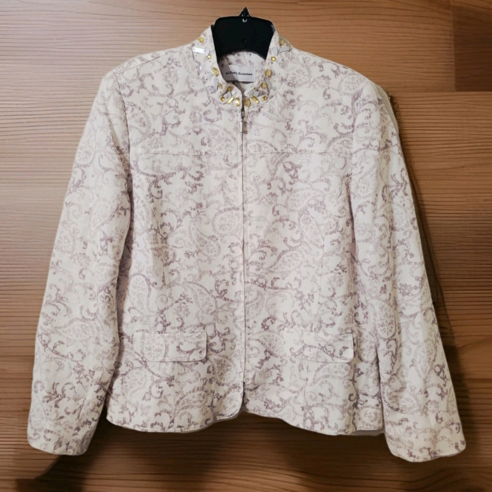 Alfred Dunner Full Zip Blazer Cream and Light Purple Paisley Pattern Jacket